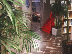 -HIGH FIVE哈福手工汉堡(桂林路店)