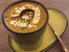 -潮一不贰·法式甜品·生日蛋糕·西式简餐(外滩店)