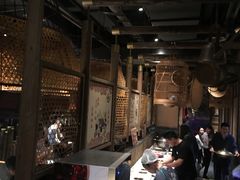 大堂-哥老官重庆美蛙鱼头(西湖银泰十一哥店)