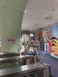 -奈尔宝·儿童乐园·亲子餐厅(华采天地店)