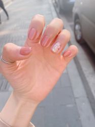 -REBORN日式美甲美睫