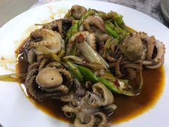 -臻鲜燕海鲜融合餐厅(金陵style店)