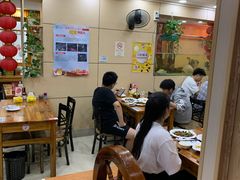 大堂-东北农家院·铁锅炖(莘庄店)