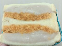 -沁屋面包店(人民东路店)