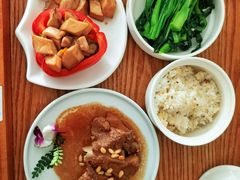 -雪梅月子中心(华侨城店)