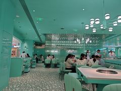 -季季红火锅(柳州城中万达二店)