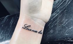 -SNOW TATTOO STUDIO