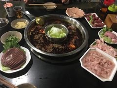 -邓莽子老火锅(中兴路总店)