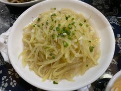 -临江餐馆二楼美食部落