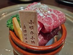 -山川小町·极番烧肉(新地假日广场店)
