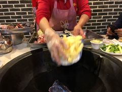 -王老六铁锅炖鱼(圣亚海洋店)