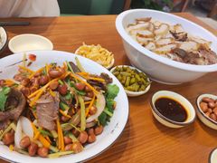 -喜鹊音乐酒馆(西街店)