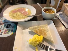 -谭仔云南米线(粉岭车站路店)