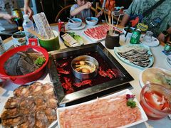 -二荆条·蜀鲜汇城市森林火锅