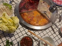 -山悦里 山野·鲜火锅(罗斯福广场店)