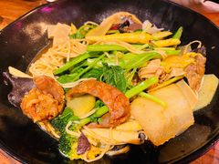 -万记麻辣烫国展总店