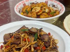 -湖南人家湘菜馆(镇江路店)
