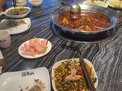 -老船舫·现做活鲜鱼馆(东郊记忆店)