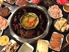-邓莽子老火锅(中兴路总店)