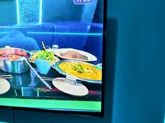 -唯爱KTV聚会餐厅(仙林东城汇店)