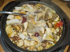 -一朵菌·野生菌探索家火锅(南亚店)
