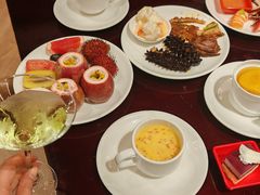 -荣誉国际酒店-云顶旋转餐厅