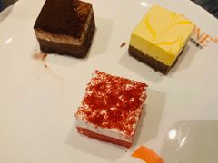 -V-ONE西雅图海鲜自助餐厅(仓山万达广场店)