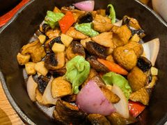 -云海肴·汽锅鸡·云南菜(天山百盛优客店)