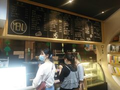 -钟书阁(珍园店)