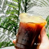 小店新开在上亿广场对面的街边，确实有点偏