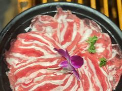 -老牌坊云南鱼豆花火锅(爱建店)