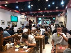 大堂-韩师傅老大同刀削面(北苑路店)