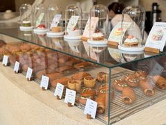-VERIE BAKEHOUSE