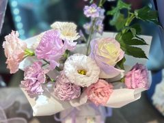 -谷莠子花艺·气球派对·绿植造景·花艺沙龙(金光华广场店)