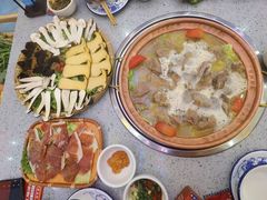 -阿婆情腊排骨火锅(金虹路店)