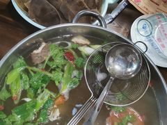 -乡土黄·鲜牛肉火锅·小龙虾(兴业街店)
