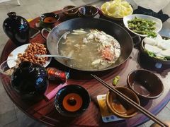 -老街烧烤大排档·地道湖北菜·龙虾馆(汉口火车站店)