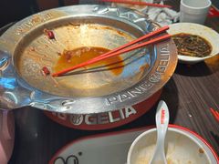-胖哥俩肉蟹煲(石家庄勒泰中心店)