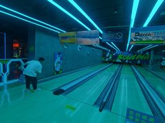 -世代星球·保龄球·镭战真人CS·团建(杨浦店)