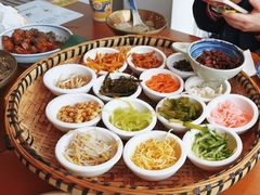 -包整·丝娃娃(一览甲秀楼风景店)