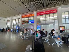 -亚龙湾站