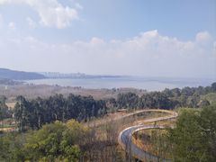-七彩云南古滇温泉山庄