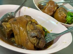 -Kha Mu Charoensang(Silom)