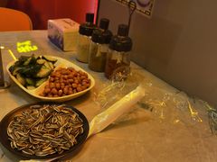 -沪上名羊天下•烤羊腿•东北烧烤•小龙虾(浦东直营总店)