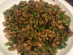 -香巴拉云南餐厅(华莱坞店)