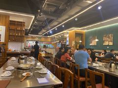 大堂-胡须佬鸡煲四季火锅店(石厦西村直营店)