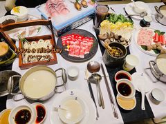 -红鼎豆捞·非遗鲍皇汤火锅(宝丰路店)