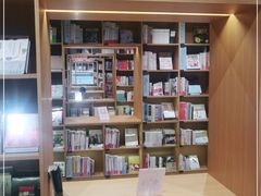 -新华文创·光的空间