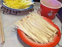 -霄汉牛三鲜湖北砂锅菜(万松园2店)