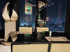 -唐拉雅秀酒店-西锦汇空中BBQ·思创餐厅